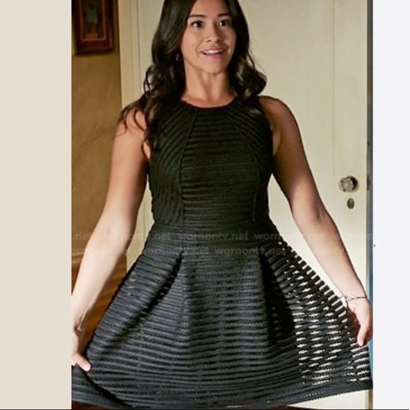 Romeo & Juliet Couture Dresses & Skirts - Romeo and Juliet Couture Fit and Flare LBD